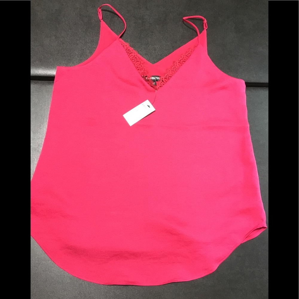 EXPRESS NWT Cranberry V-Neck w/ Lace Cami/Tank XS